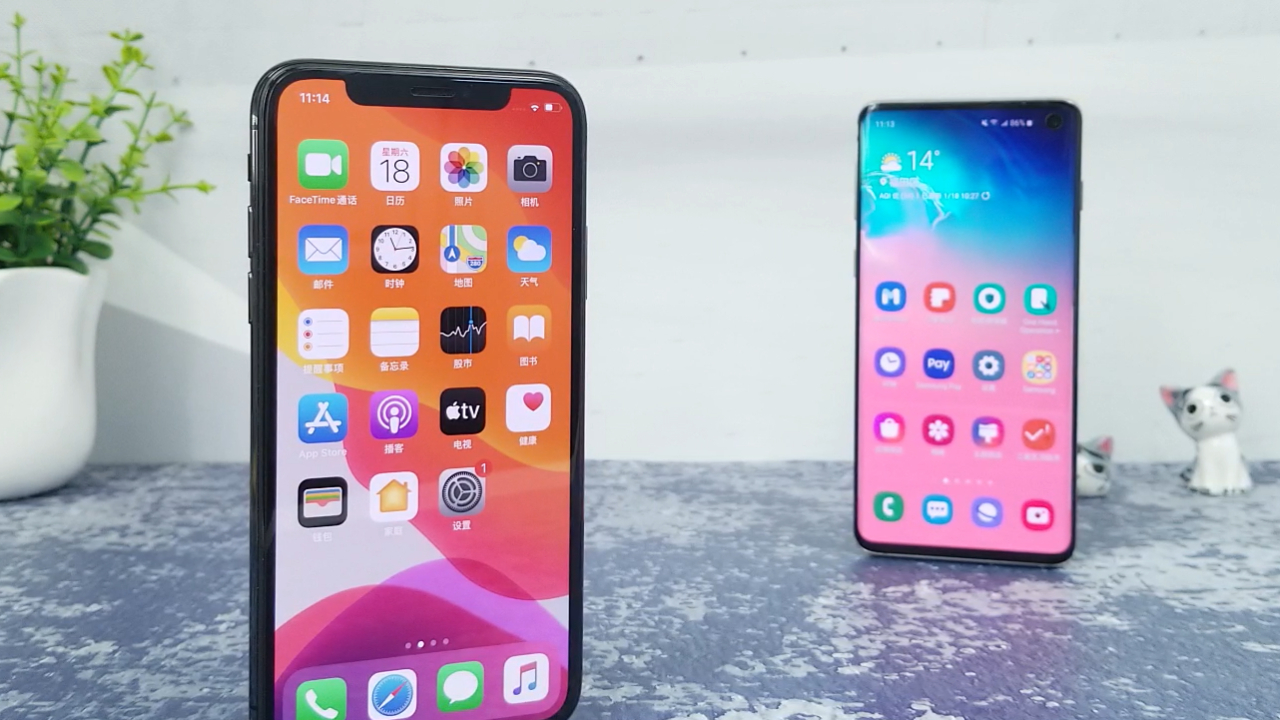 三年前iPhoneX对比三星S10:看看顶级手机之间的差距!